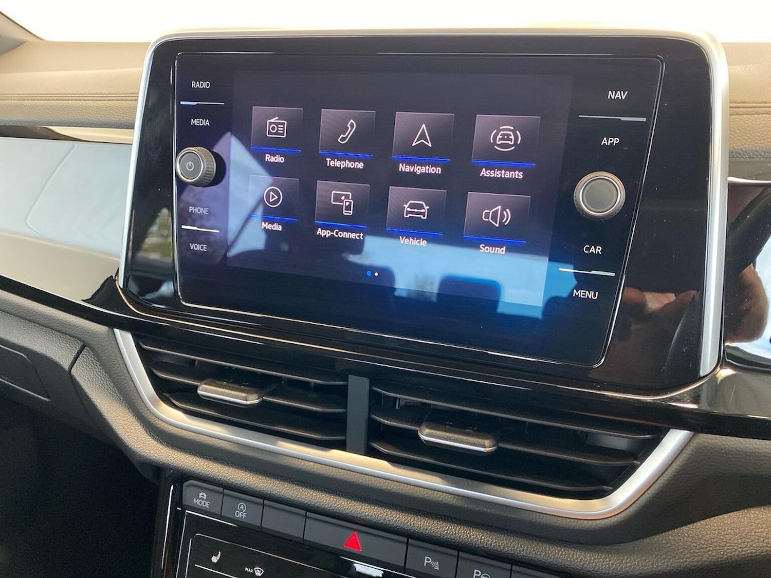 Used Volkswagen T-Roc 2022 for sale - 76396885: Photo 11