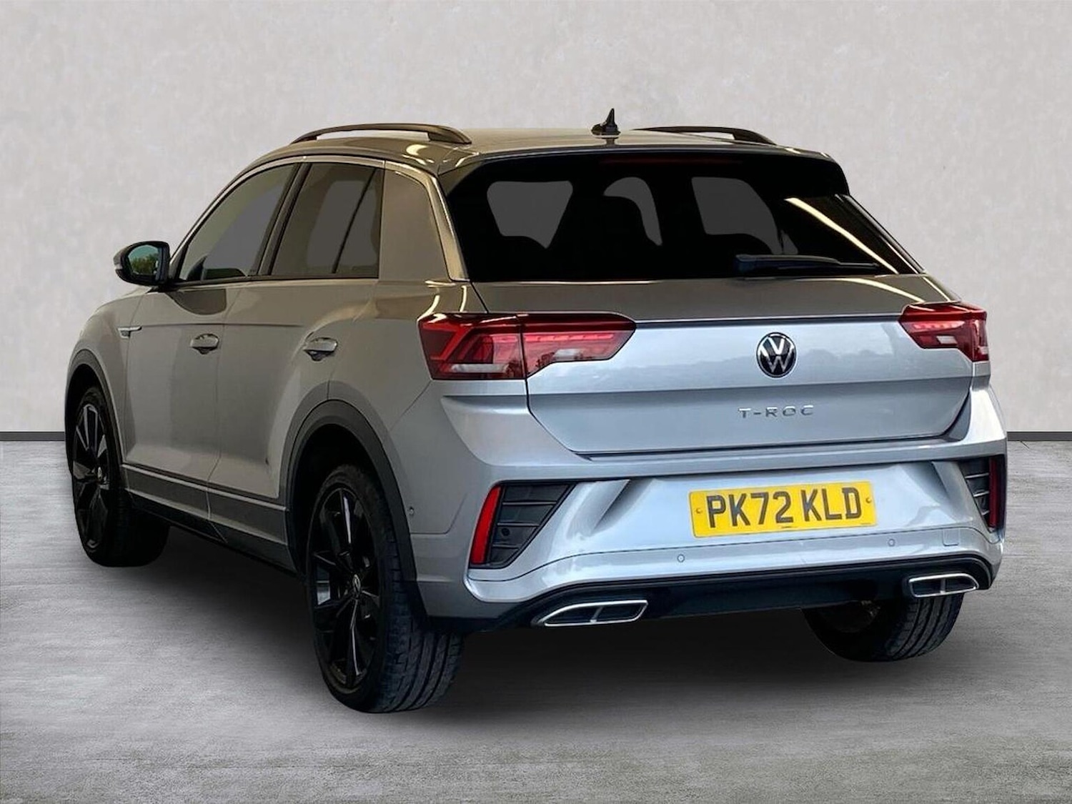 Used Volkswagen T-Roc 2022 for sale - 76396885: Photo 2