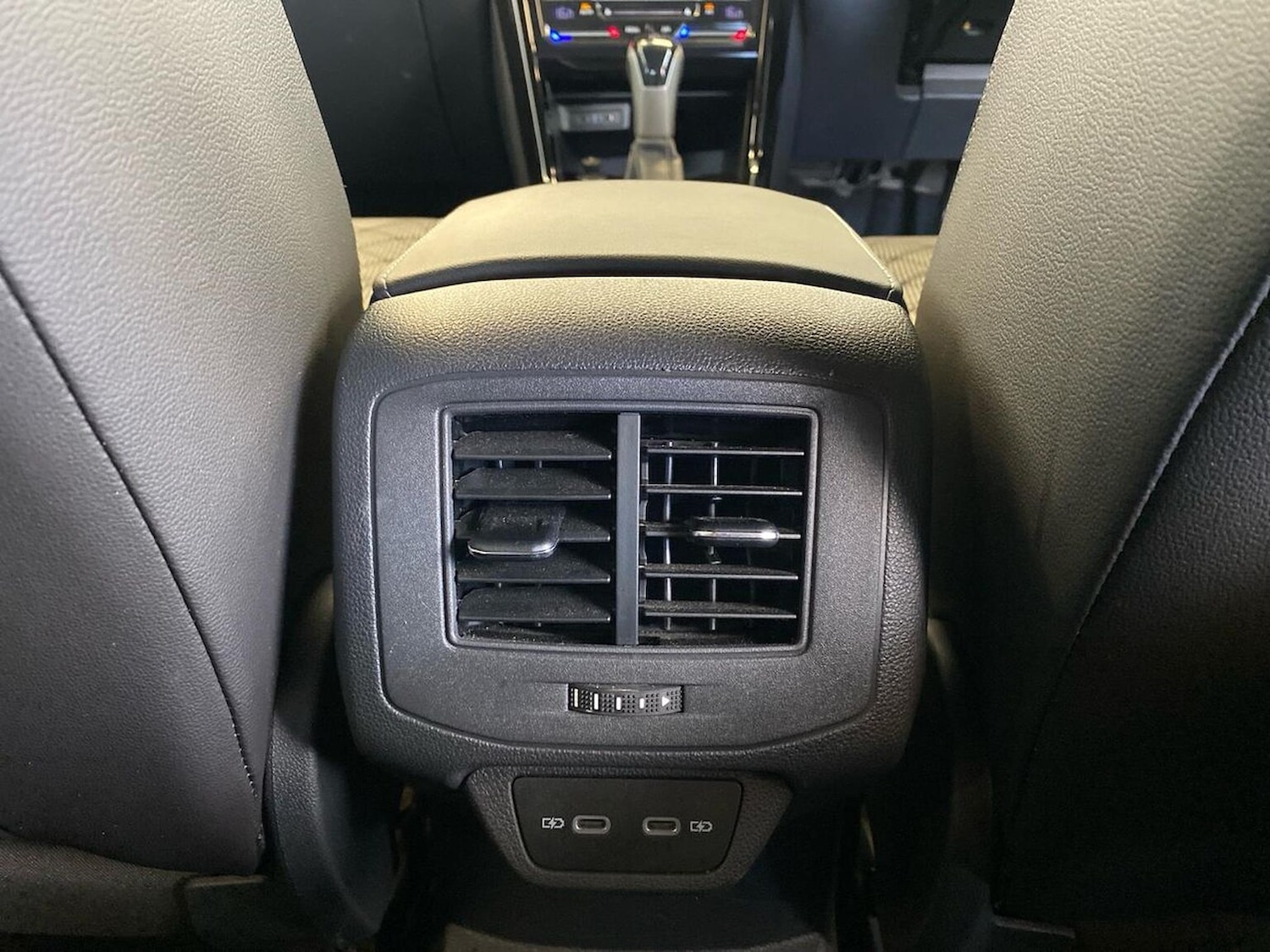 Used Volkswagen T-Roc 2022 for sale - 76396885: Photo 26