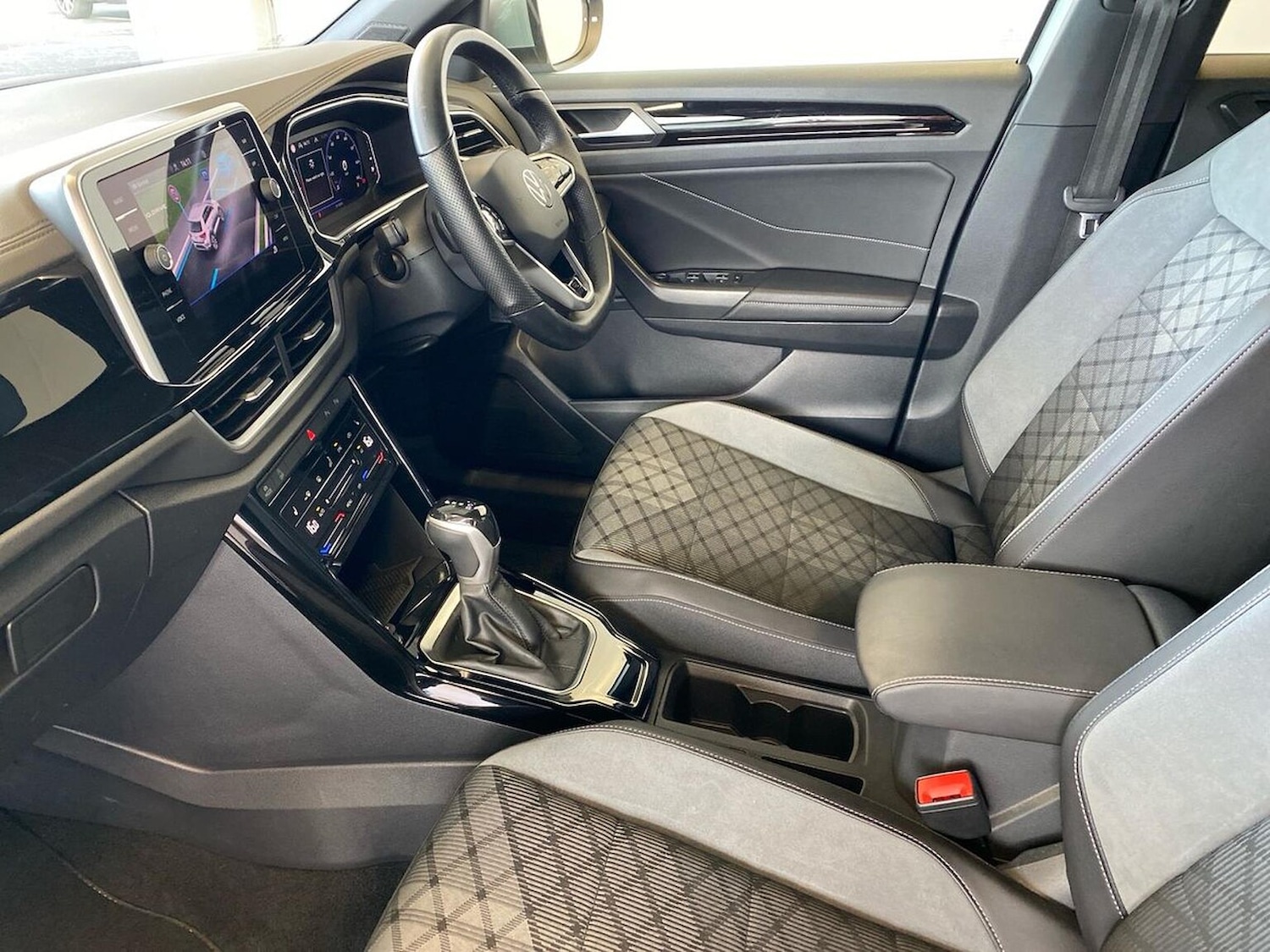 Used Volkswagen T-Roc 2022 for sale - 76396885: Photo 39