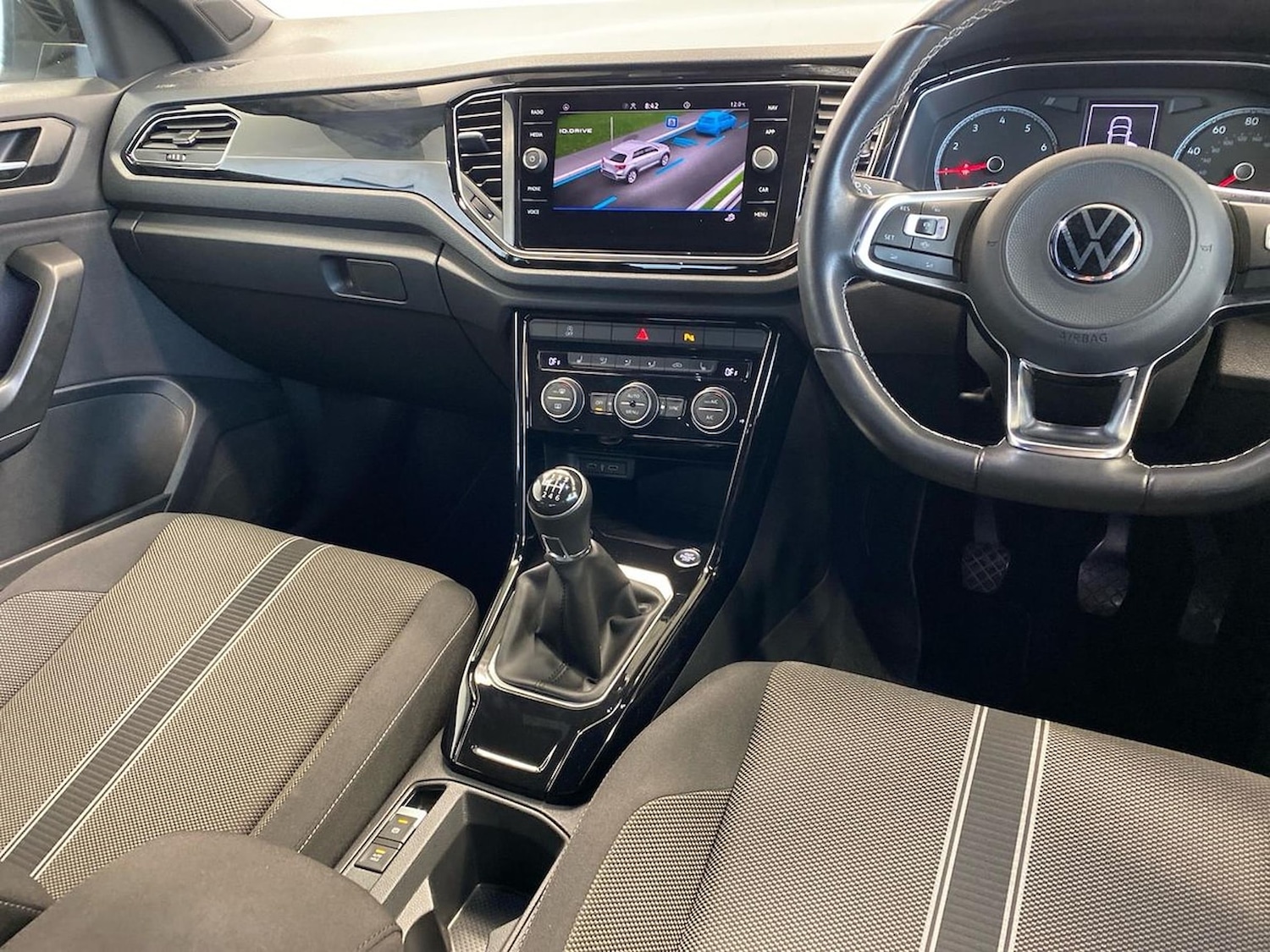 Used Volkswagen T-Roc 2021 for sale - 76324691: Photo 13