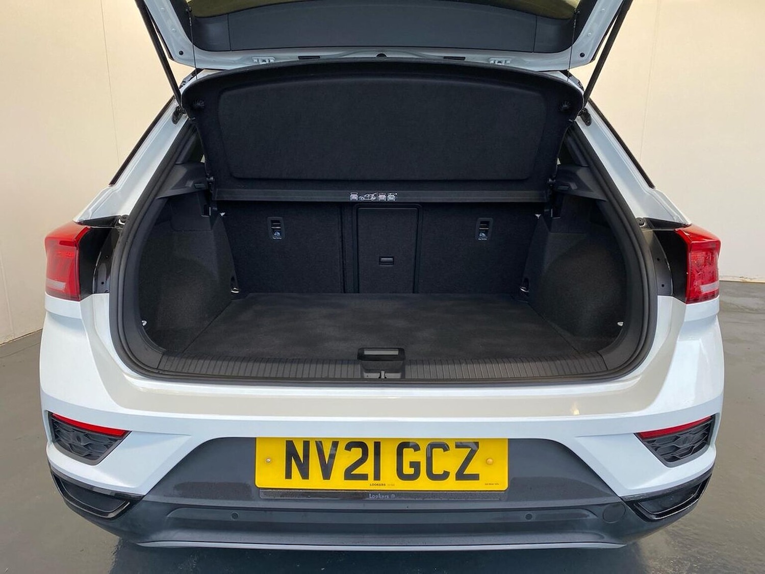 Used Volkswagen T-Roc 2021 for sale - 76324691: Photo 17