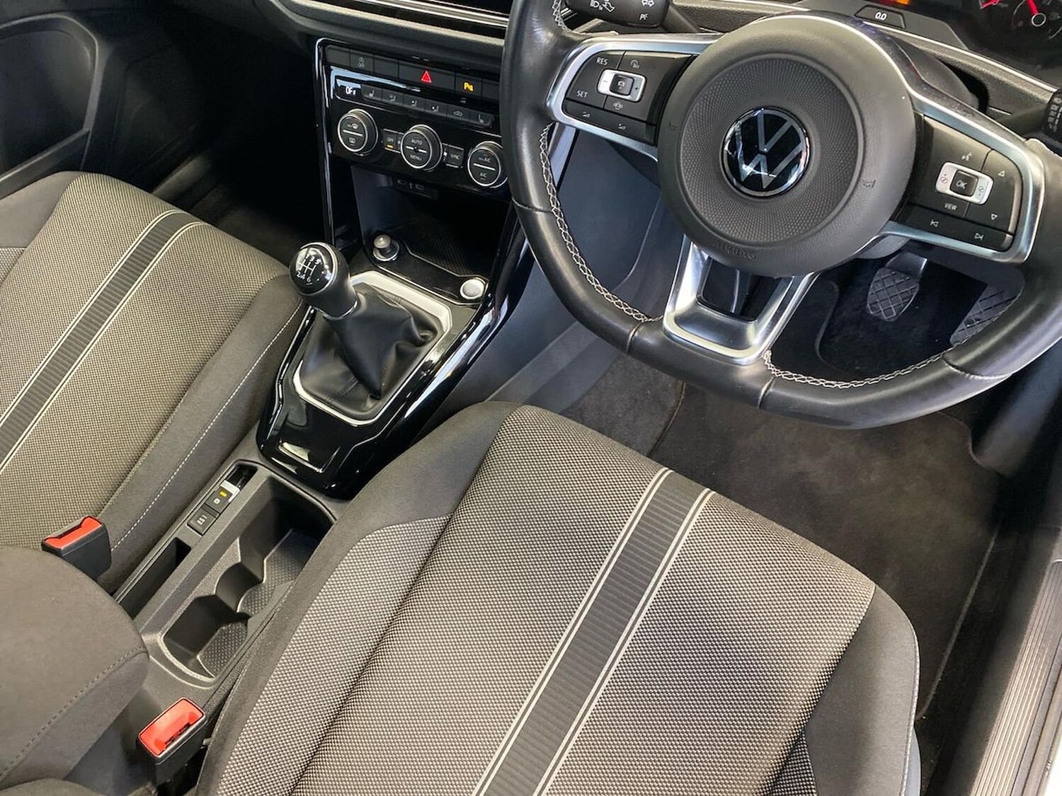 Used Volkswagen T-Roc 2021 for sale - 76324691: Photo 27