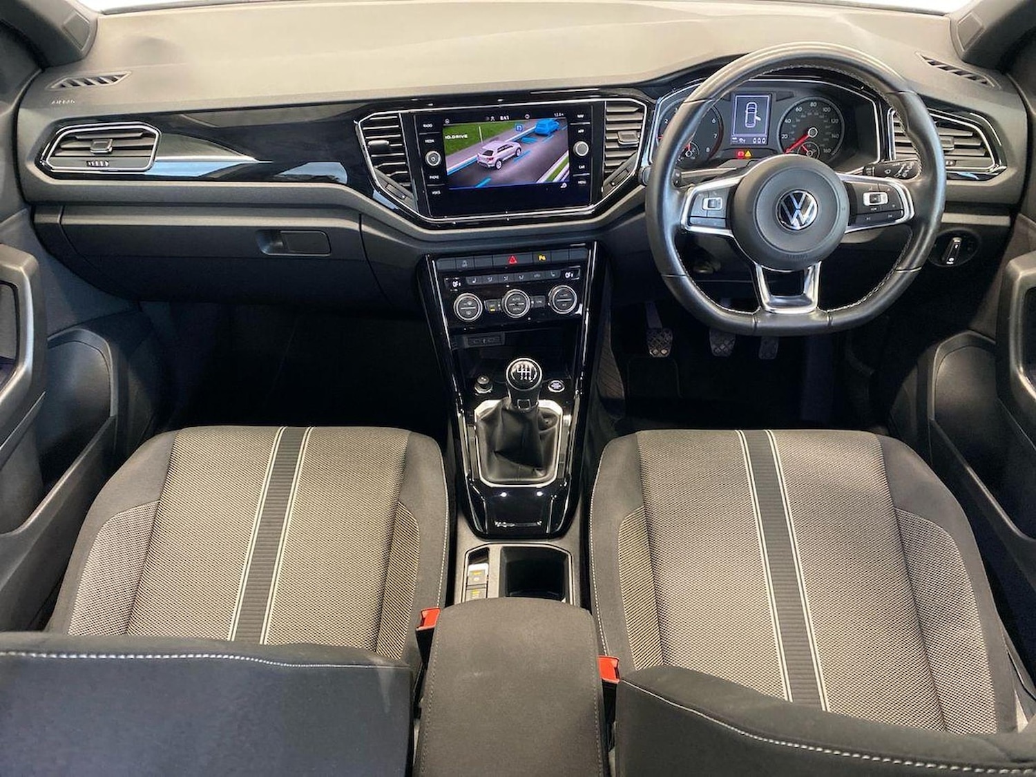 Used Volkswagen T-Roc 2021 for sale - 76324691: Photo 8