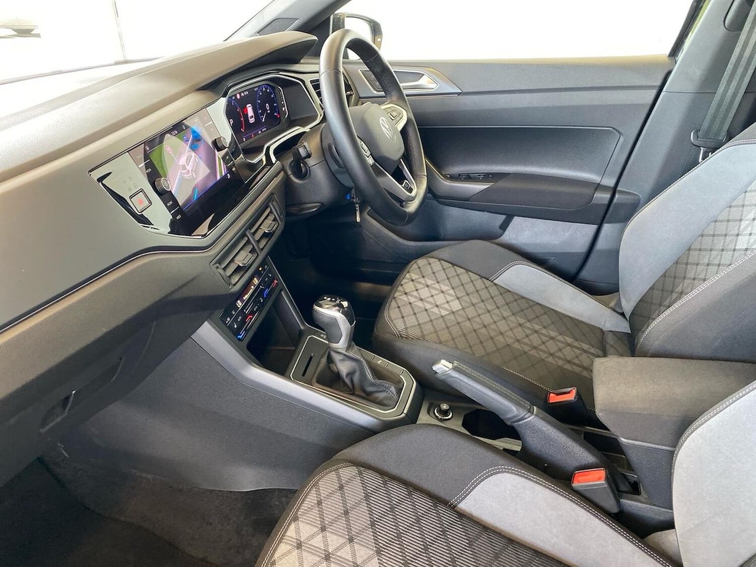 Used Volkswagen Polo 2024 for sale - 78194843: Photo 39