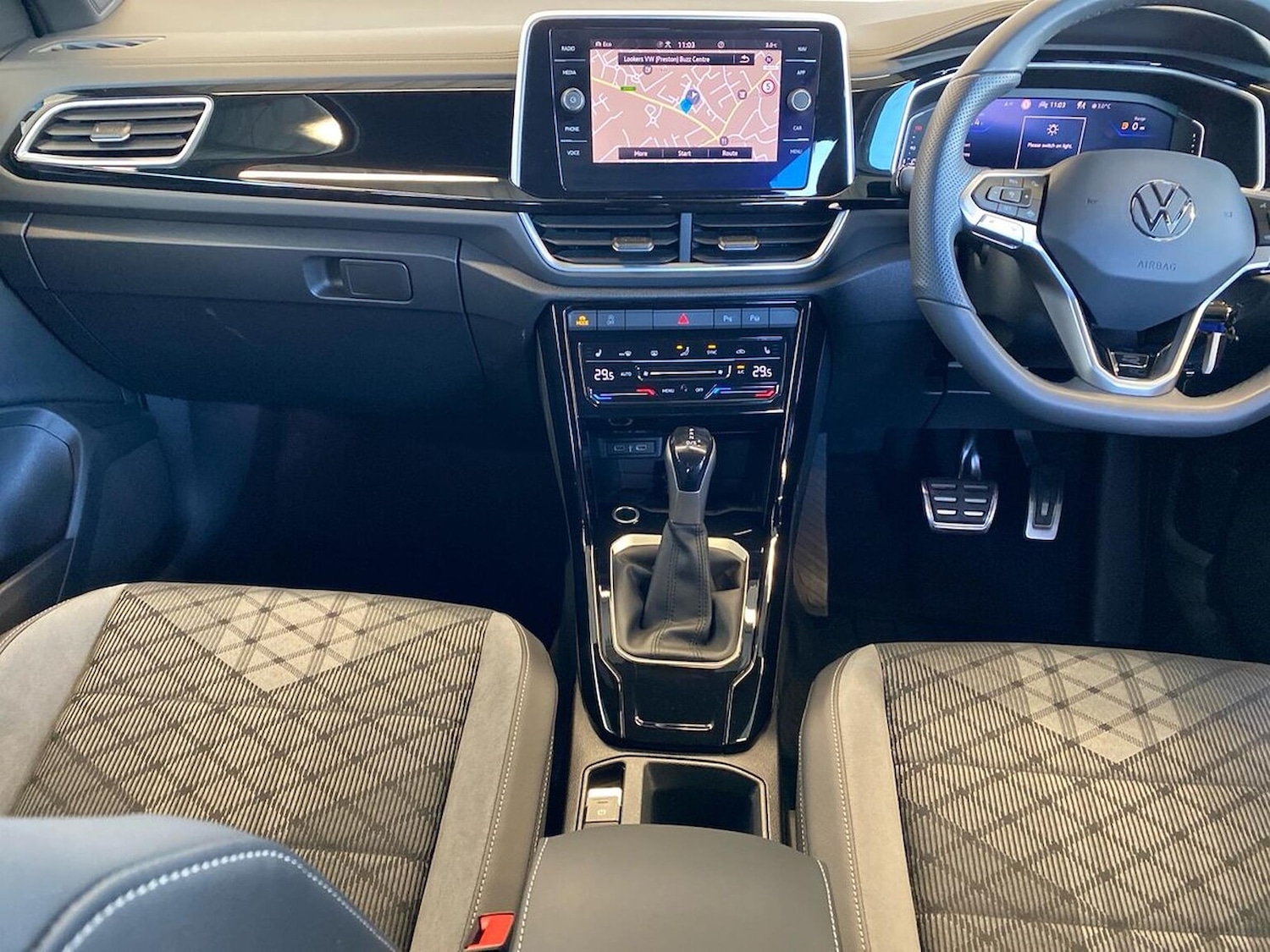 Used Volkswagen T-Roc 2025 for sale - 76682554: Photo 12