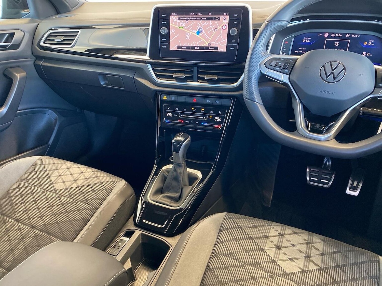 Used Volkswagen T-Roc 2025 for sale - 76682554: Photo 13