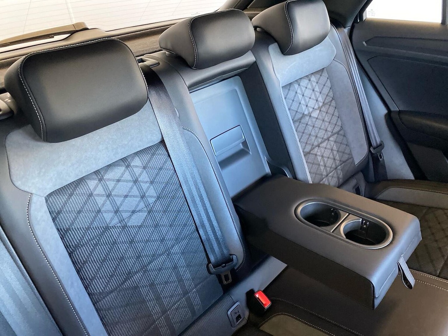 Used Volkswagen T-Roc 2025 for sale - 76682554: Photo 16