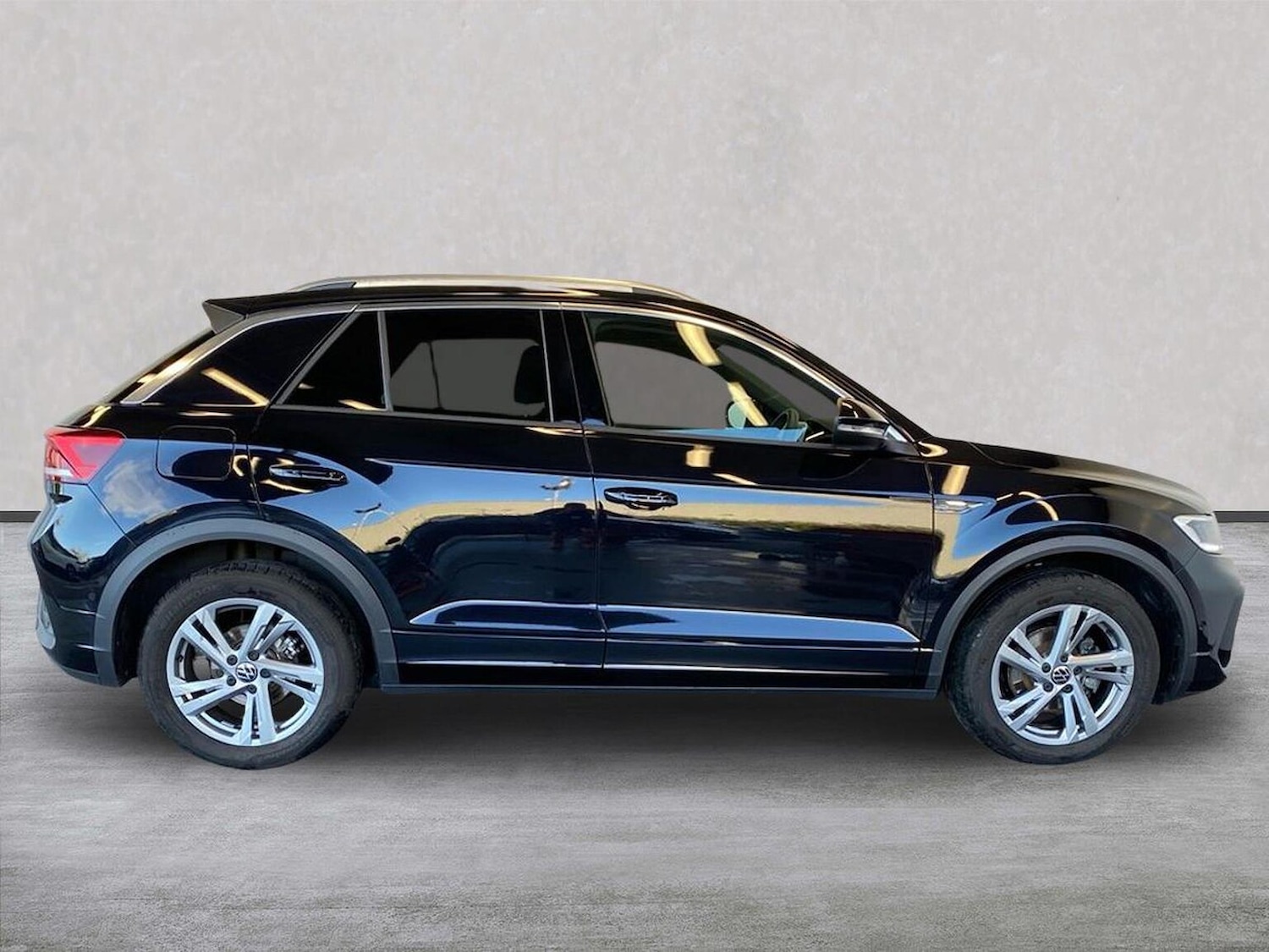 Used Volkswagen T-Roc 2025 for sale - 76682554: Photo 3