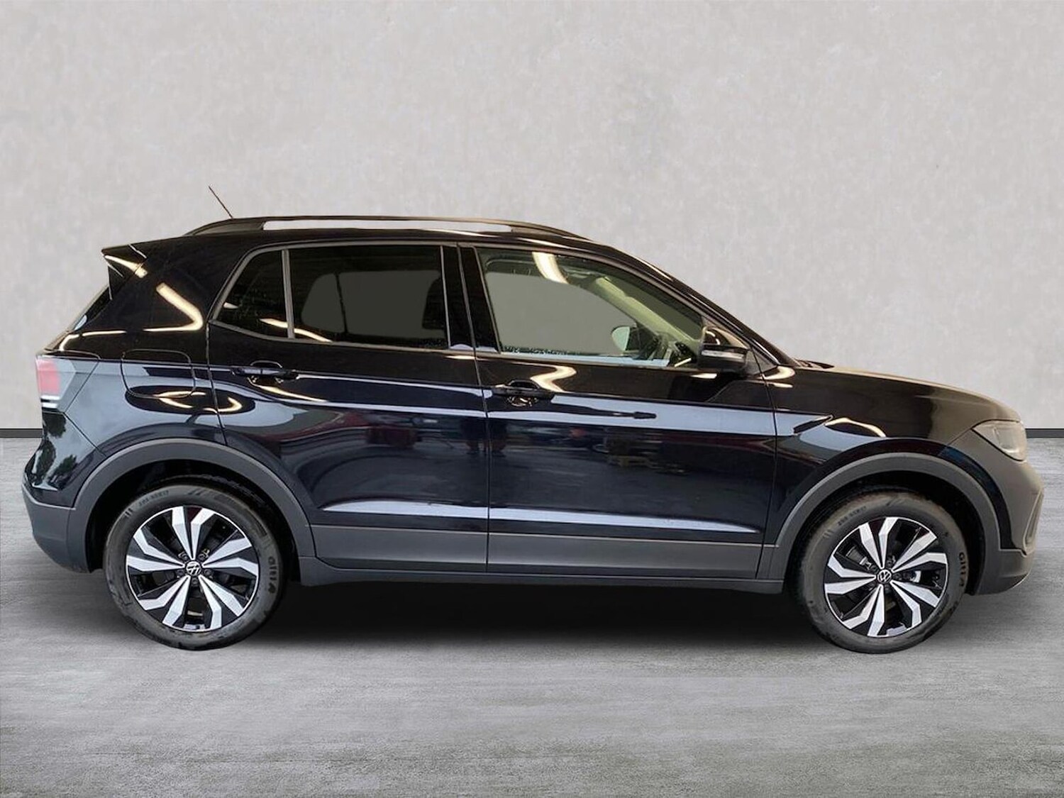 Used Volkswagen T-Cross 2025 for sale - 76316684: Photo 3