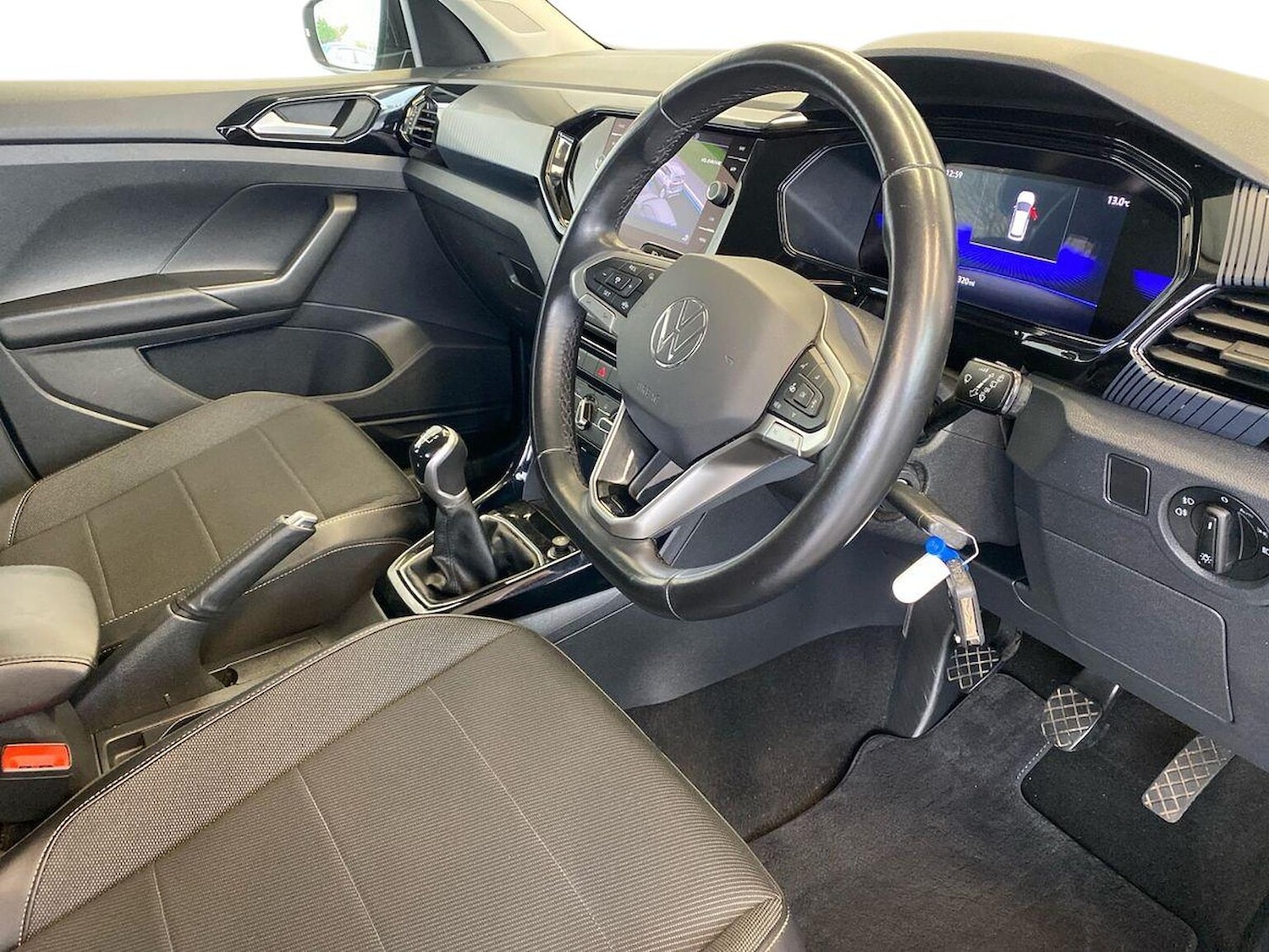 Used Volkswagen T-Cross 2023 for sale - 78131823: Photo 15