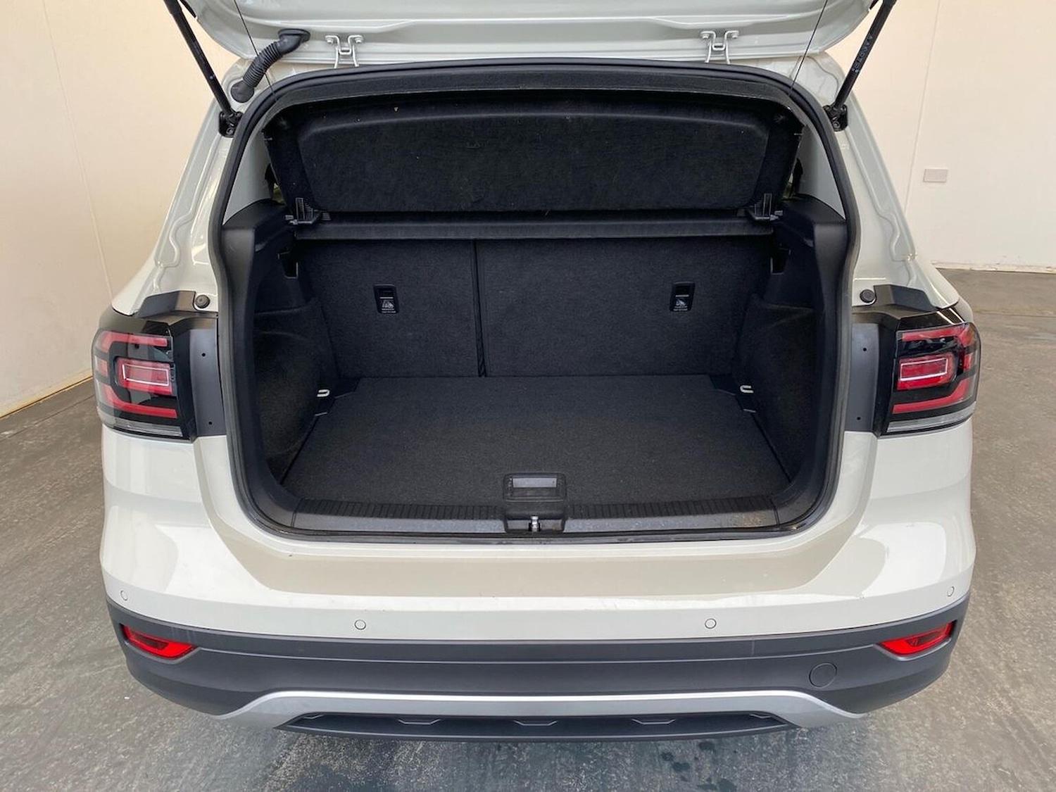 Used Volkswagen T-Cross 2023 for sale - 78131823: Photo 17