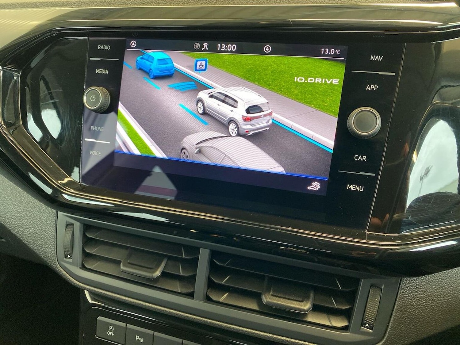 Used Volkswagen T-Cross 2023 for sale - 78131823: Photo 24