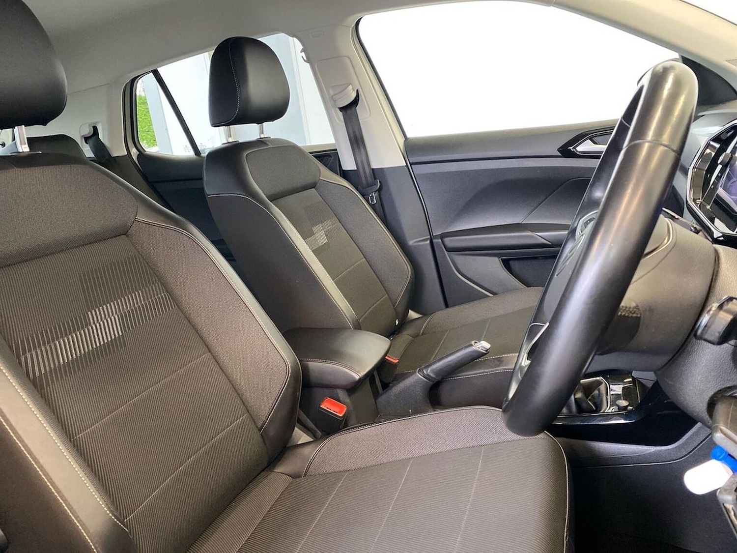 Used Volkswagen T-Cross 2023 for sale - 78131823: Photo 32