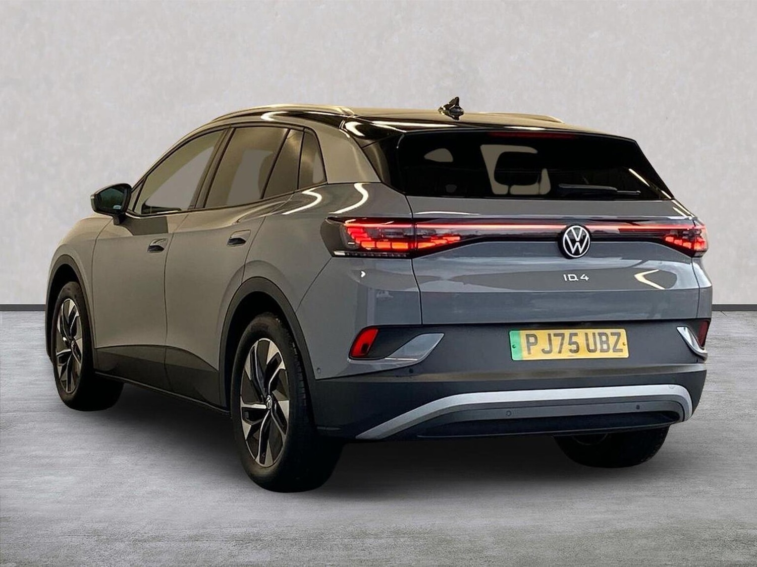 Used Volkswagen ID.4 2025 for sale - 77651685: Photo 2
