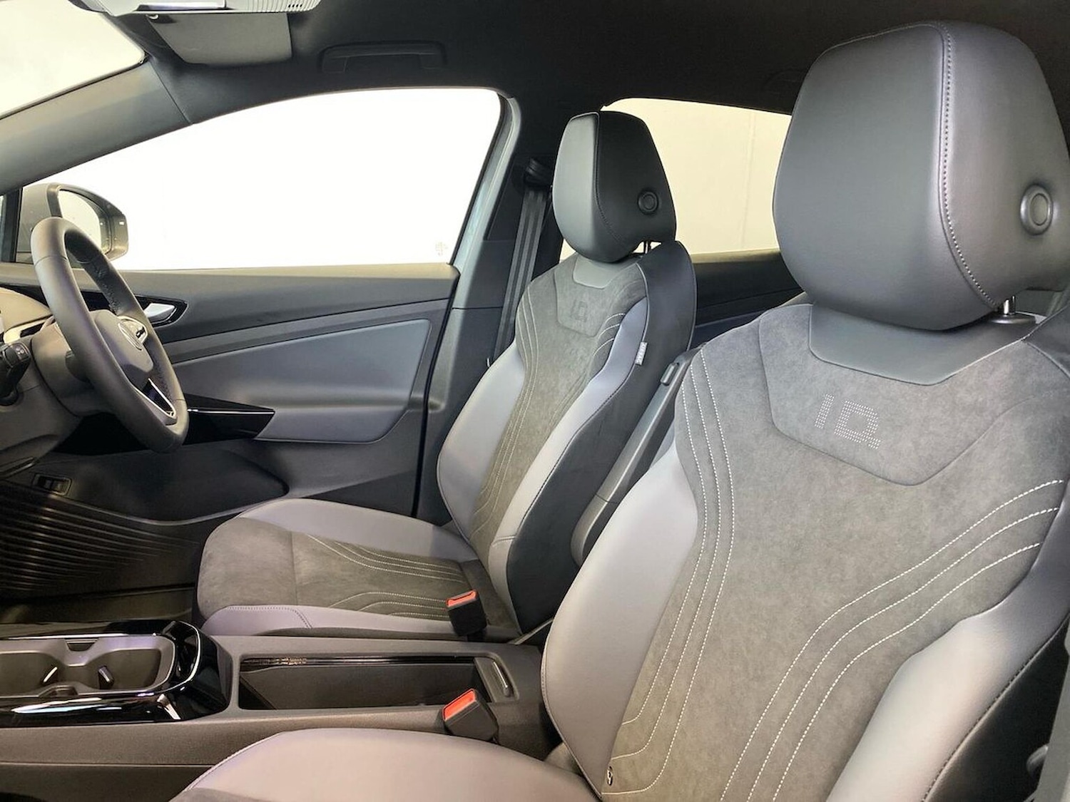 Used Volkswagen ID.4 2025 for sale - 77651685: Photo 40