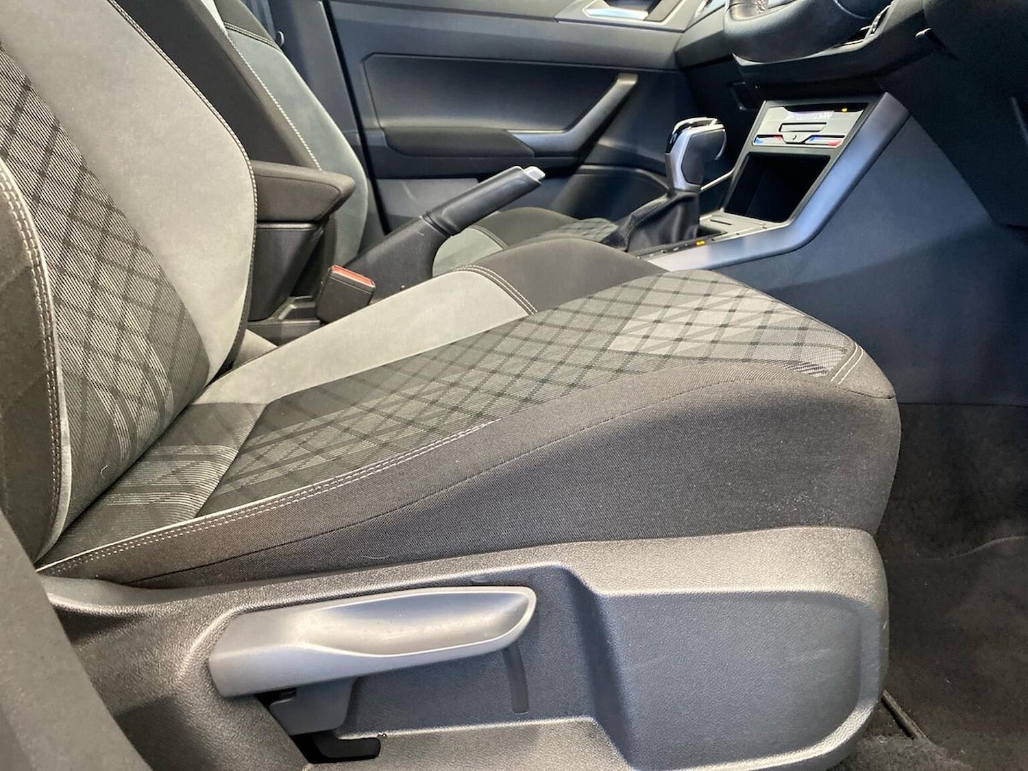 Used Volkswagen Taigo 2022 for sale - 76497259: Photo 30