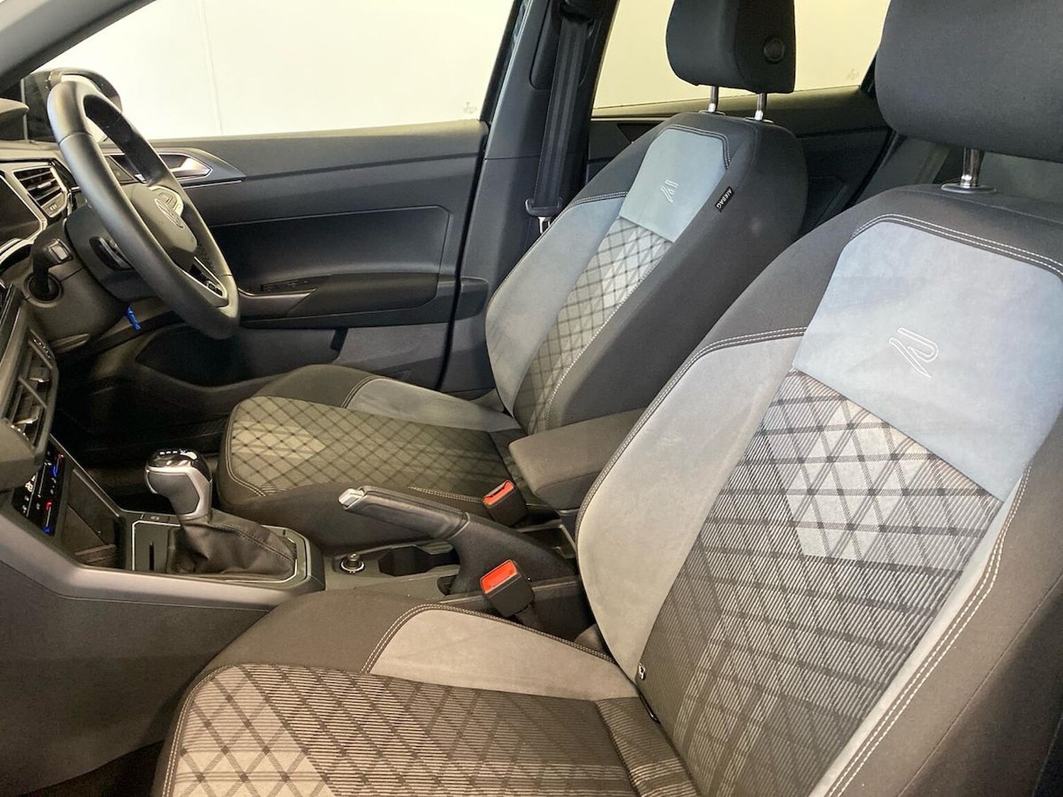 Used Volkswagen Taigo 2022 for sale - 76497259: Photo 39