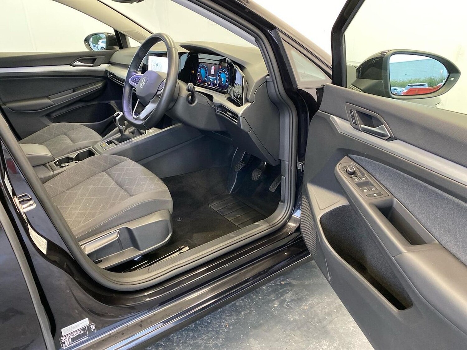 Used Volkswagen Golf 2023 for sale - 77078017: Photo 23