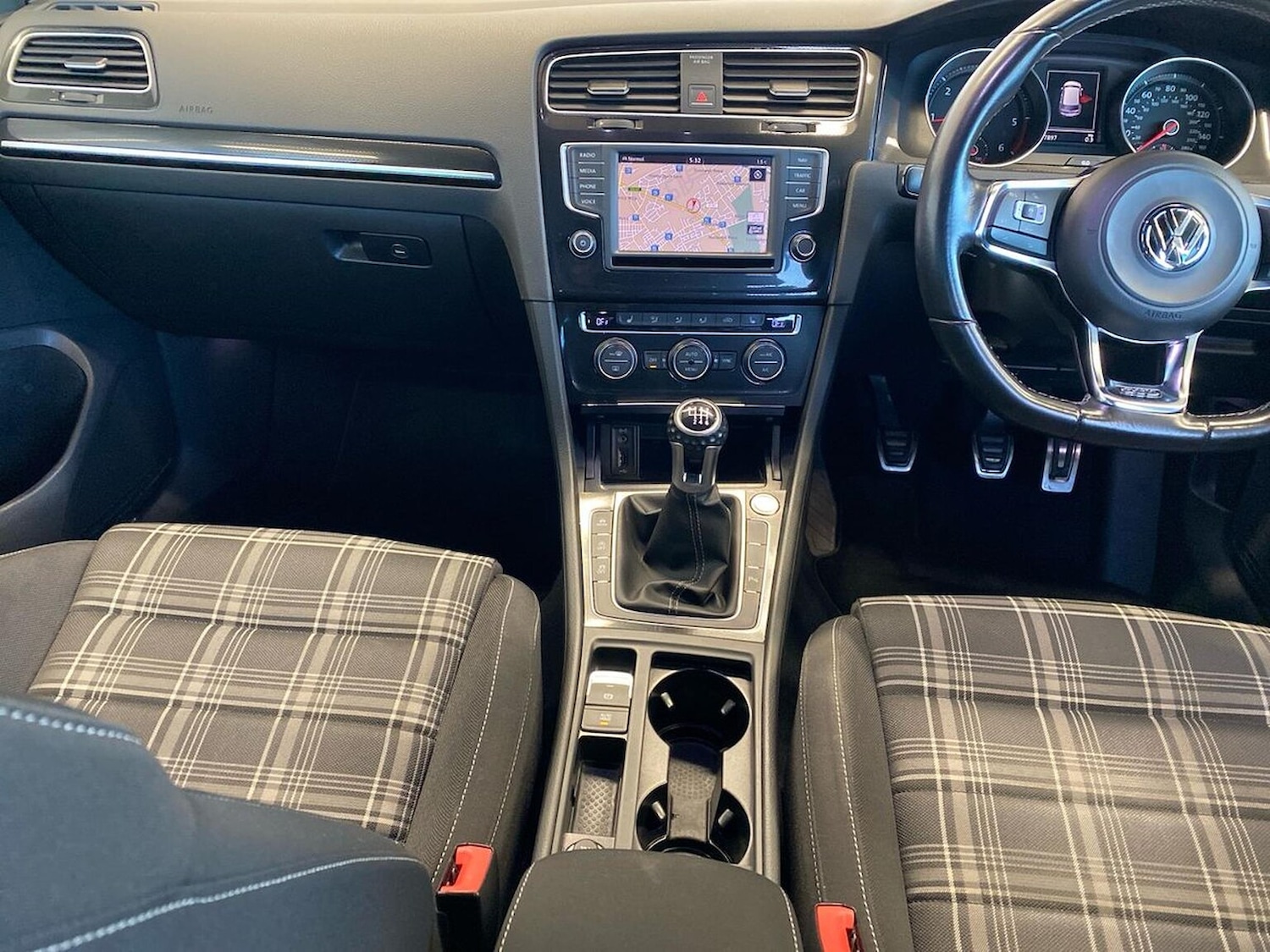 Used Volkswagen Golf 2016 for sale - 76643546: Photo 12