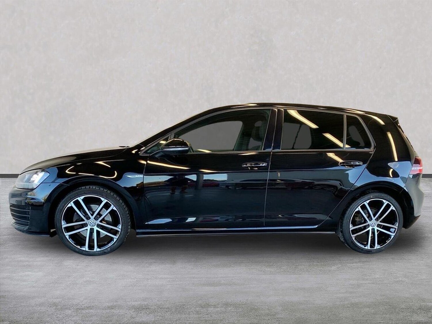 Used Volkswagen Golf 2016 for sale - 76643546: Photo 19