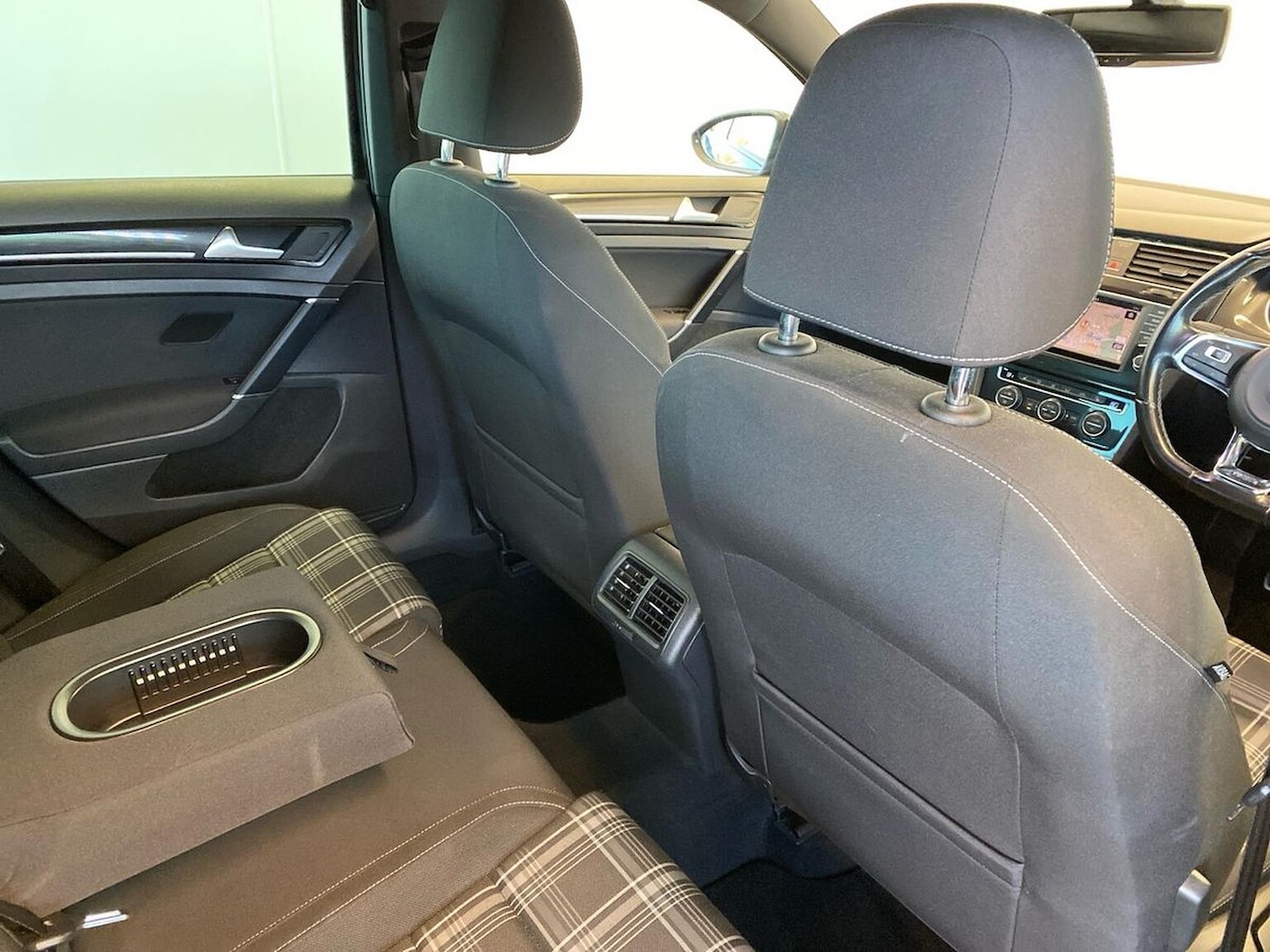 Used Volkswagen Golf 2016 for sale - 76643546: Photo 22