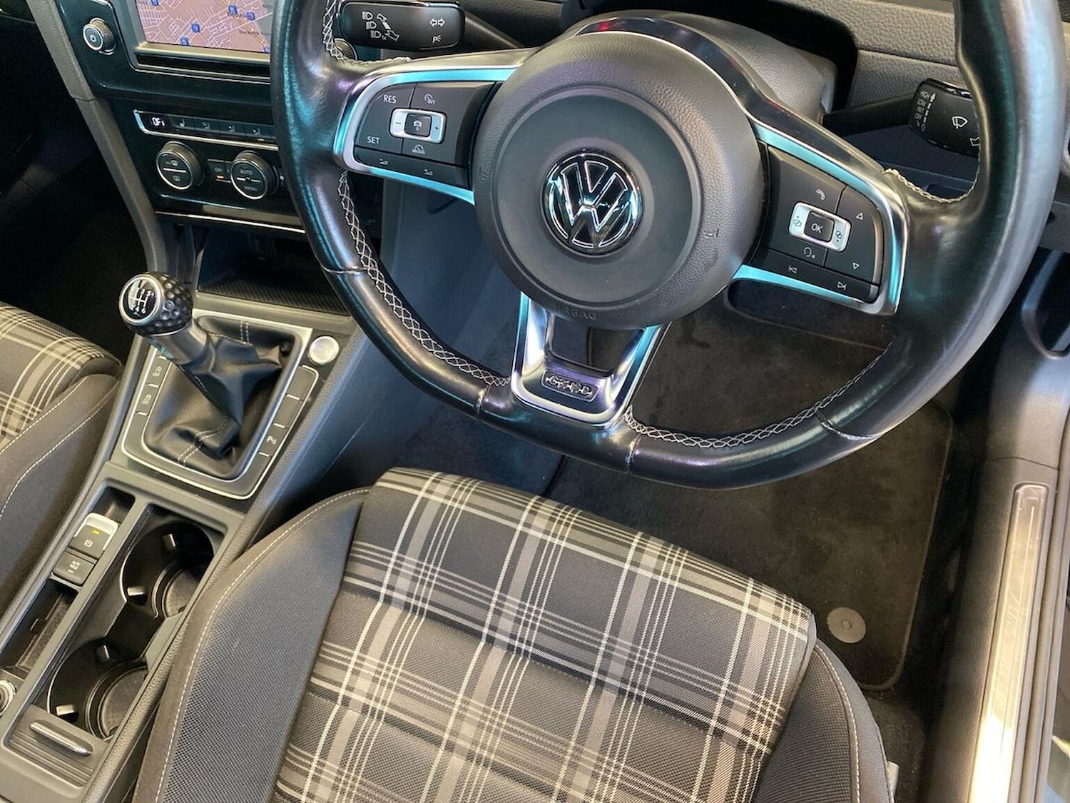 Used Volkswagen Golf 2016 for sale - 76643546: Photo 27