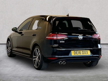 Used Volkswagen Golf 2016 for sale - 76643546: Photo