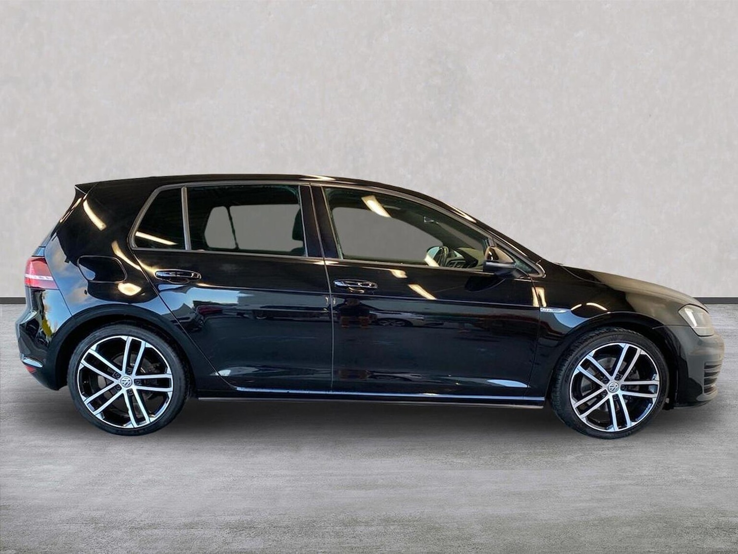 Used Volkswagen Golf 2016 for sale - 76643546: Photo 3