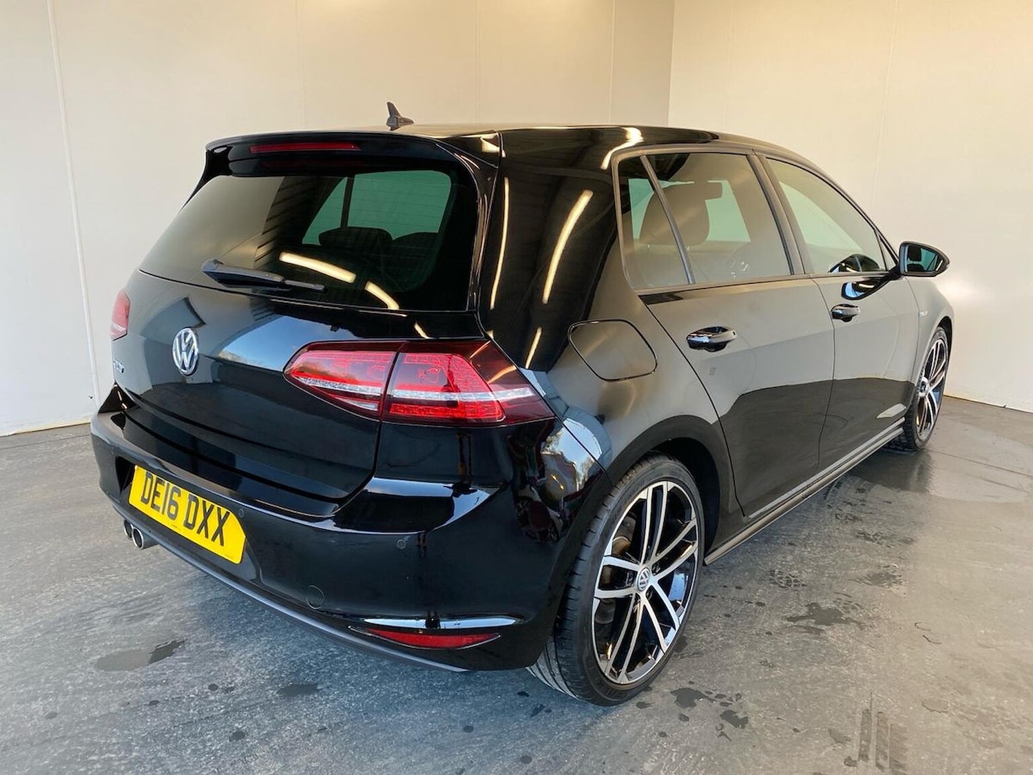 Used Volkswagen Golf 2016 for sale - 76643546: Photo 36