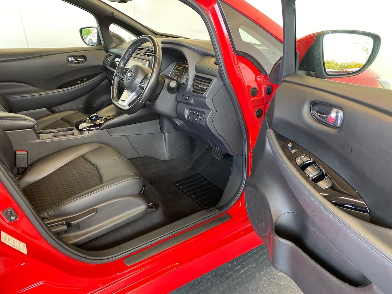 Used Nissan Leaf 2021 for sale - 76663045: Photo 21