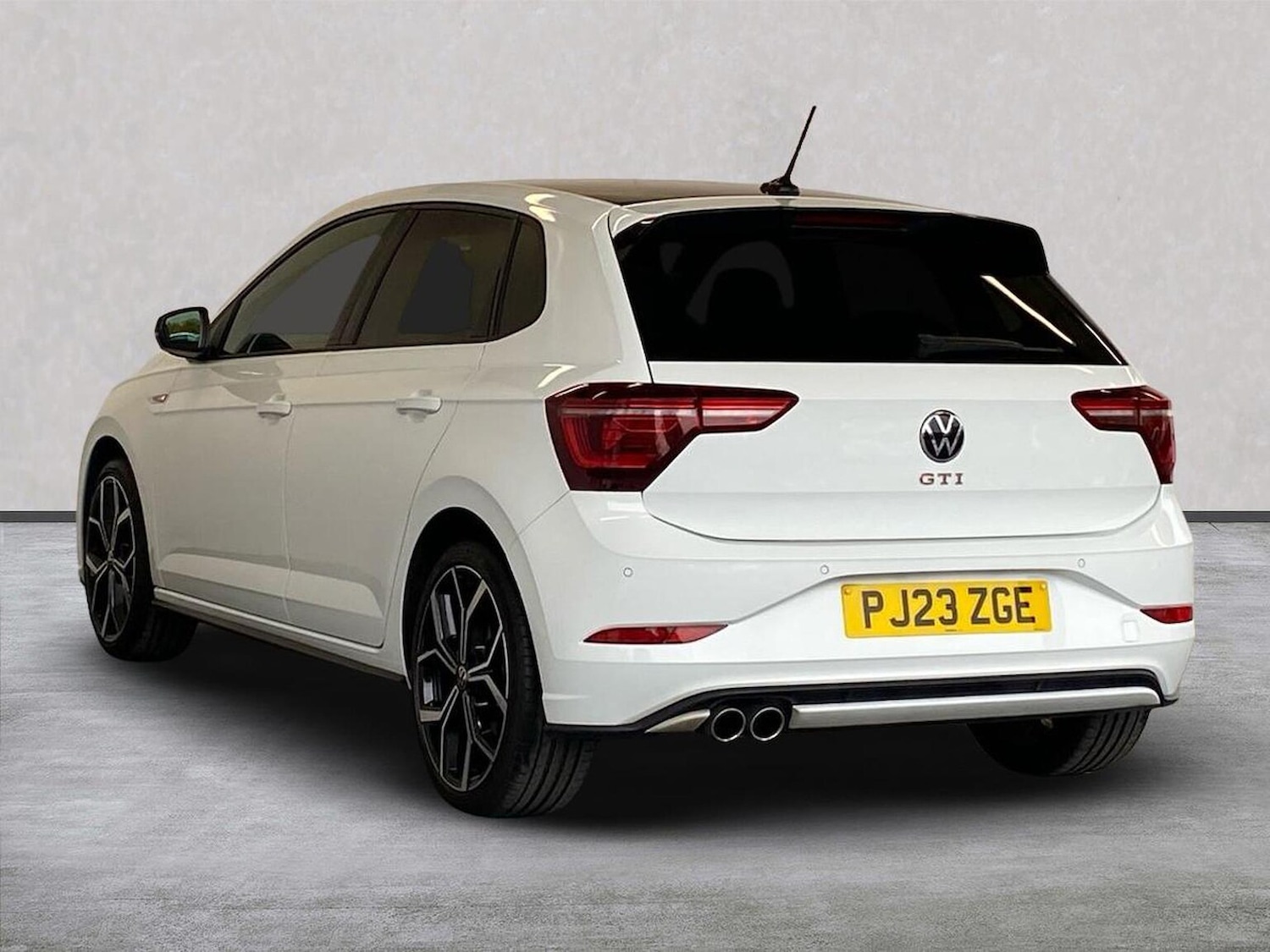 Used Volkswagen Polo 2023 for sale - 76525808: Photo 2