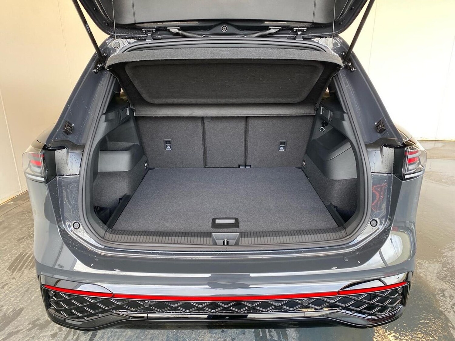 Used Volkswagen Tiguan 2026 for sale - 77901682: Photo 17