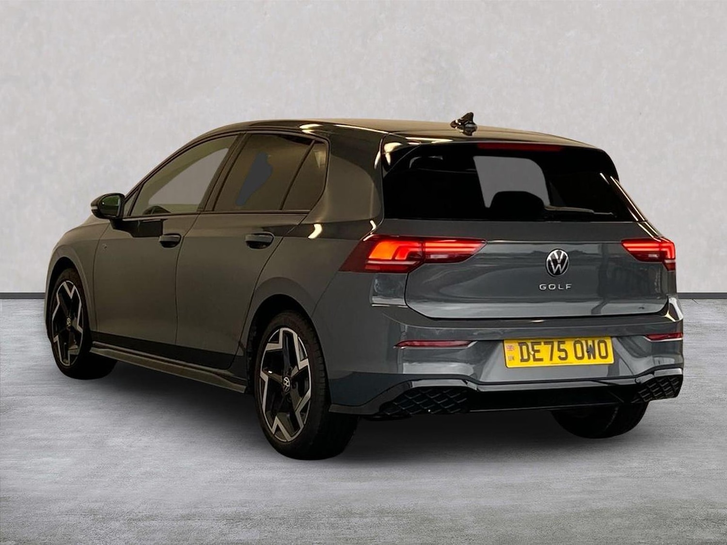 Used Volkswagen Golf 2025 for sale - 78195299: Photo 2