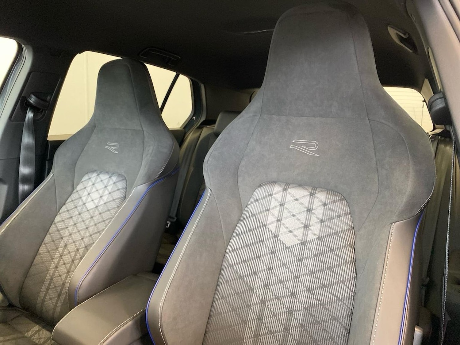 Used Volkswagen Golf 2025 for sale - 78195299: Photo 41