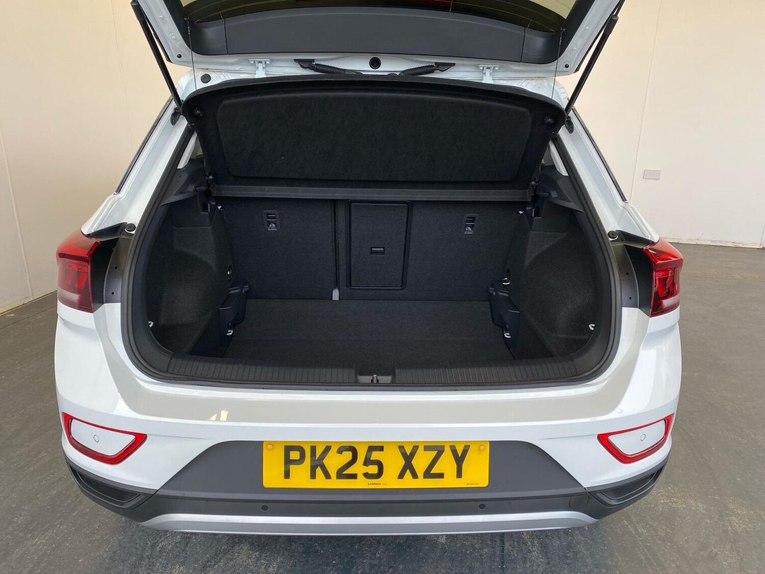 Used Volkswagen T-Roc 2025 for sale - 78194938: Photo 17