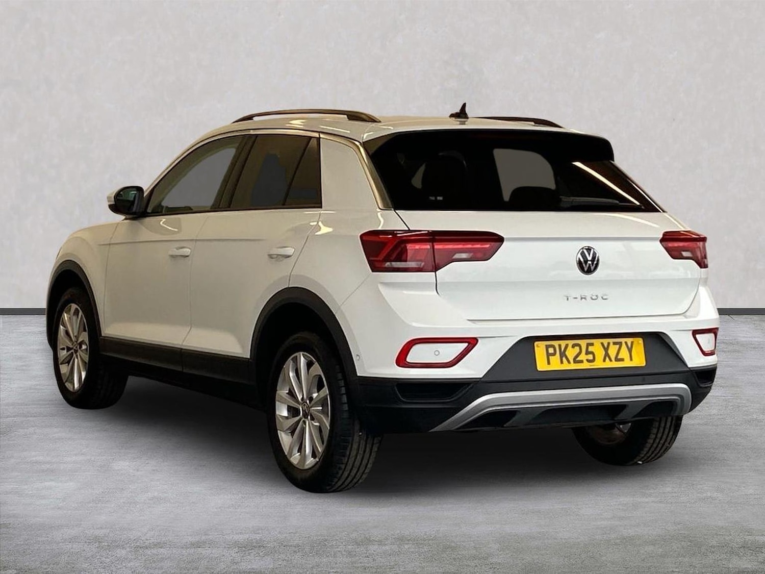 Used Volkswagen T-Roc 2025 for sale - 78194938: Photo 2