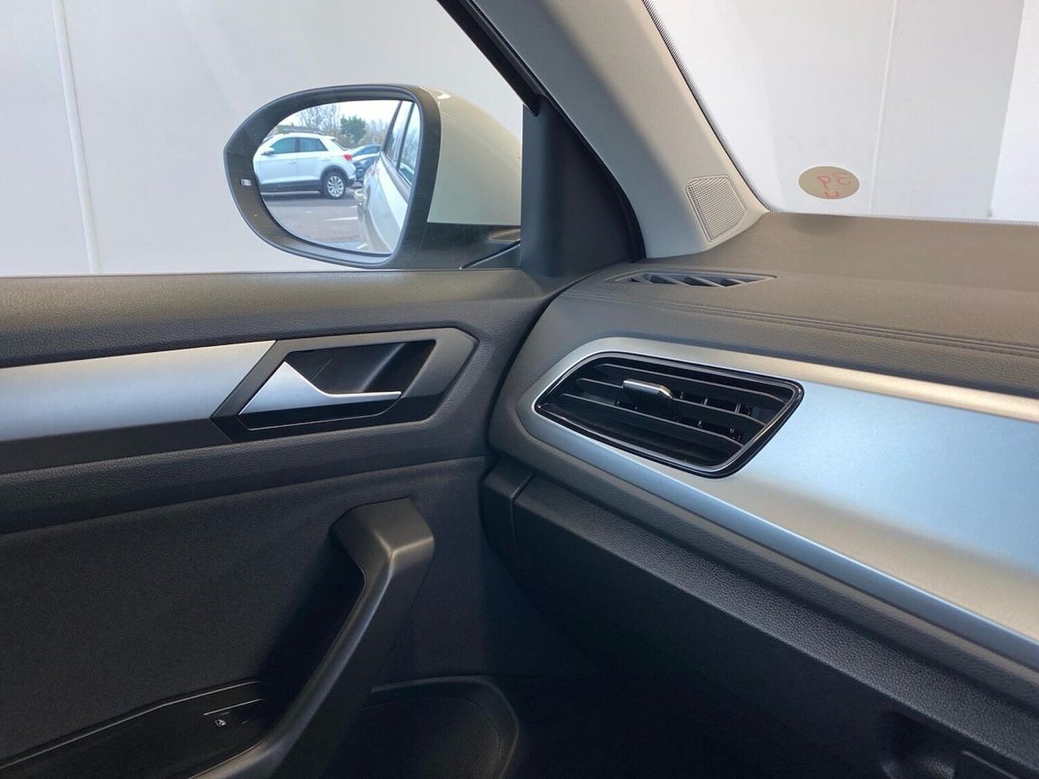 Used Volkswagen T-Roc 2025 for sale - 78194938: Photo 31