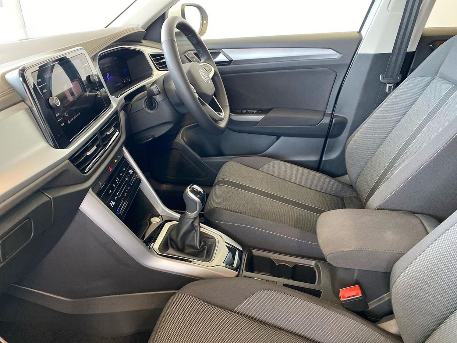 Used Volkswagen T-Roc 2025 for sale - 78194938: Photo 40