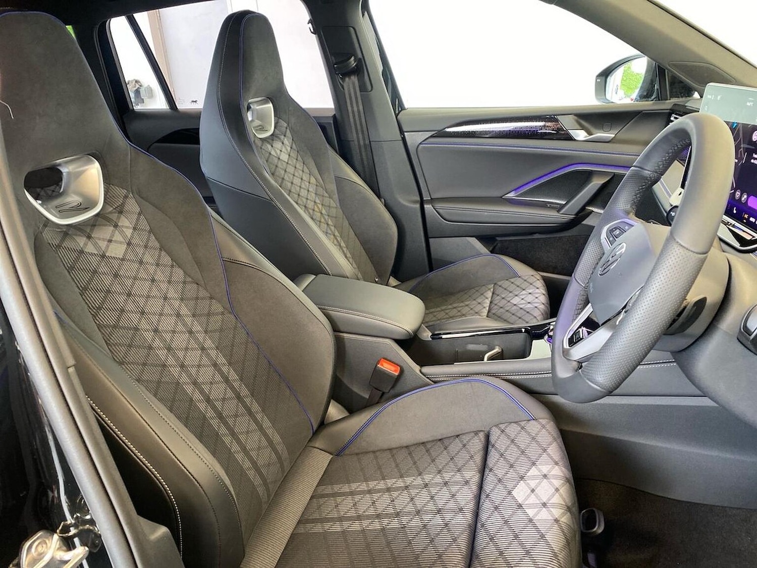 Used Volkswagen Tiguan 2025 for sale - 76177592: Photo 32