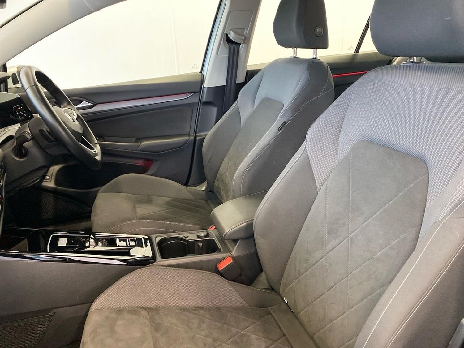 Used Volkswagen Golf 2022 for sale - 77078019: Photo 41