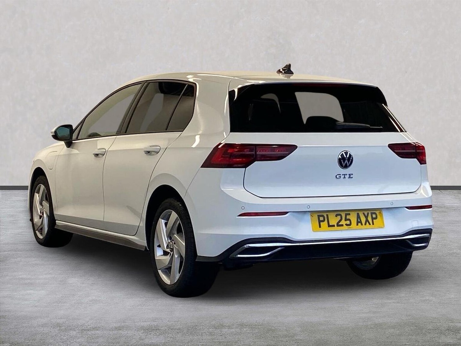 Used Volkswagen Golf 2025 for sale - 76720265: Photo 2