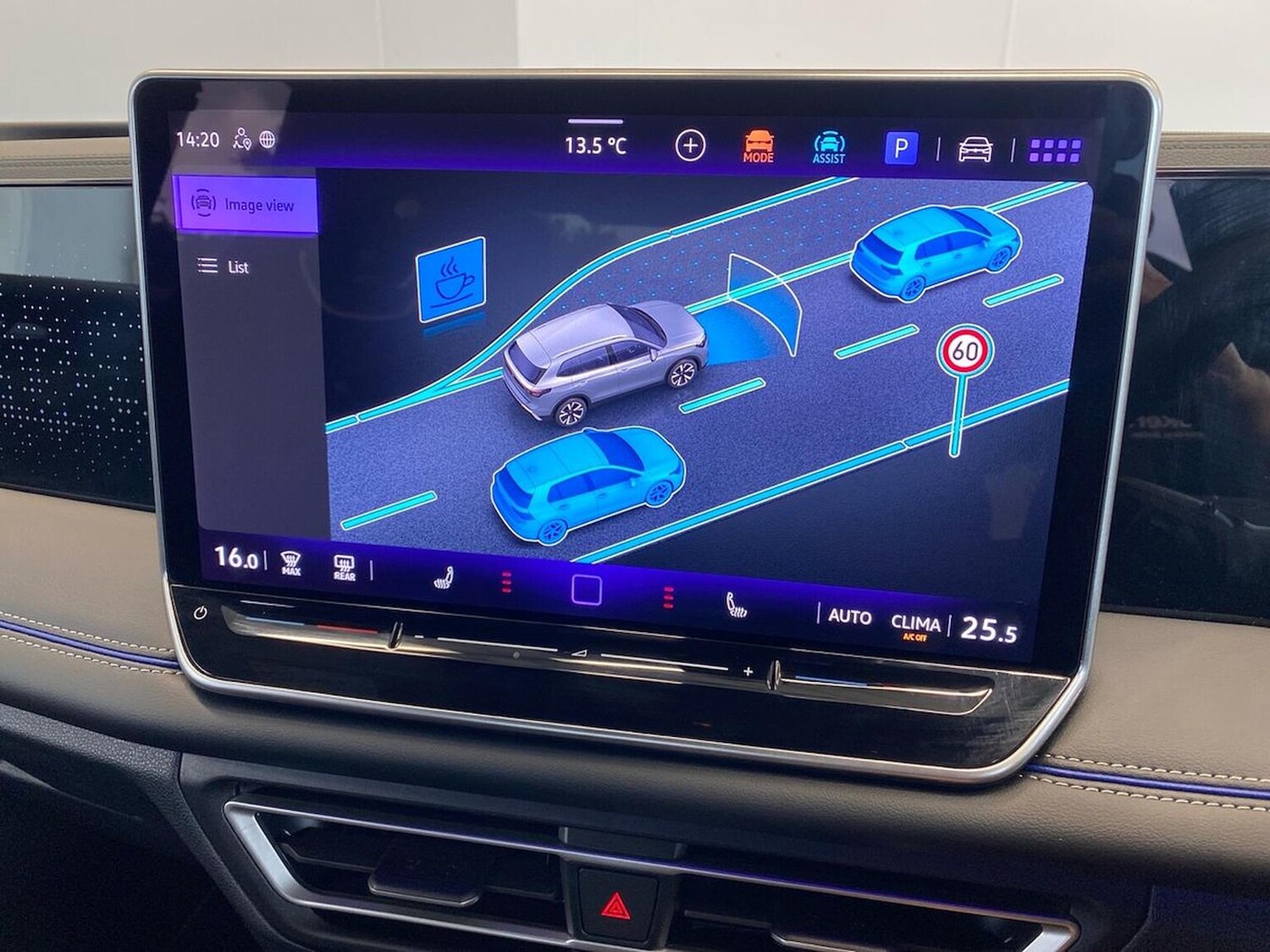 Used Volkswagen Tiguan 2025 for sale - 76324688: Photo 11