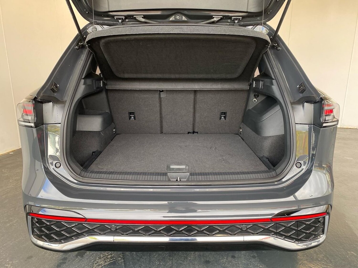 Used Volkswagen Tiguan 2025 for sale - 76324688: Photo 17