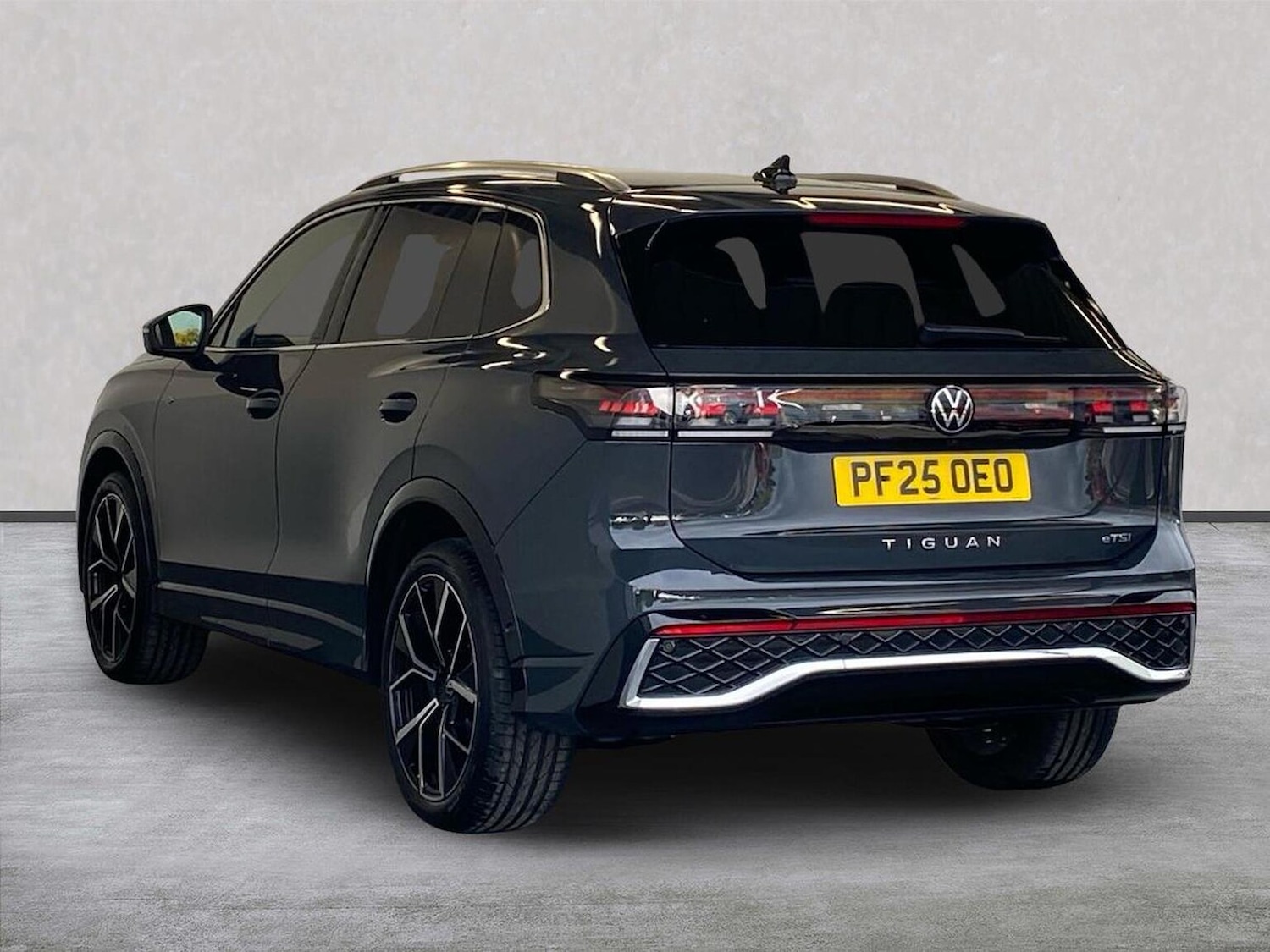 Used Volkswagen Tiguan 2025 for sale - 76324688: Photo 2