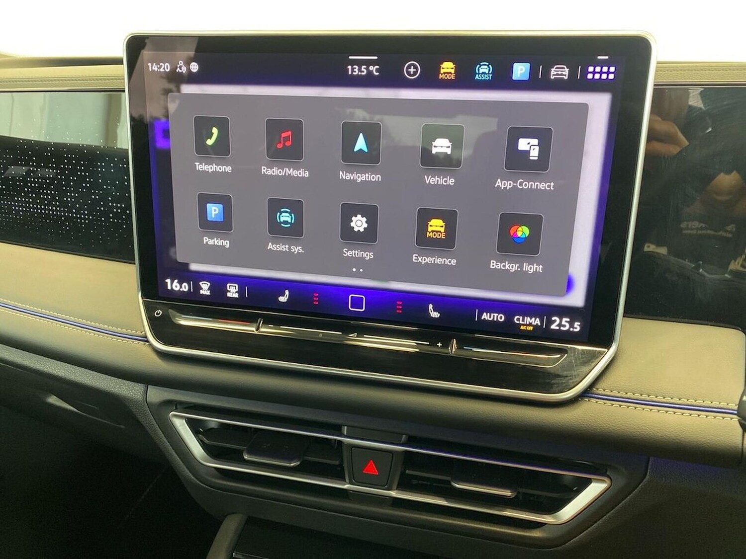 Used Volkswagen Tiguan 2025 for sale - 76324688: Photo 25