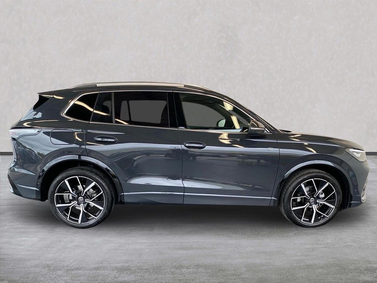 Used Volkswagen Tiguan 2025 for sale - 76324688: Photo 3