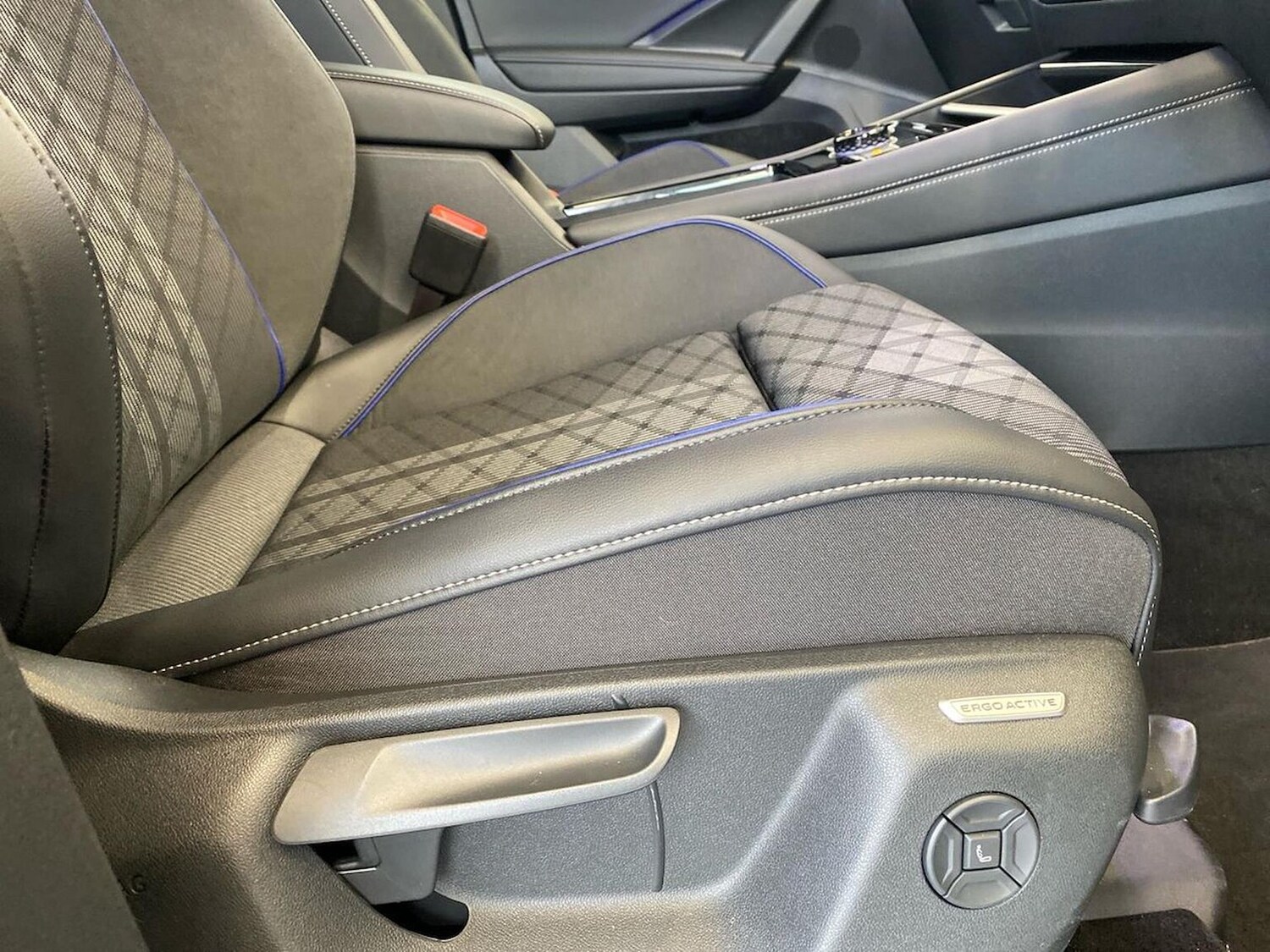 Used Volkswagen Tiguan 2025 for sale - 76324688: Photo 30