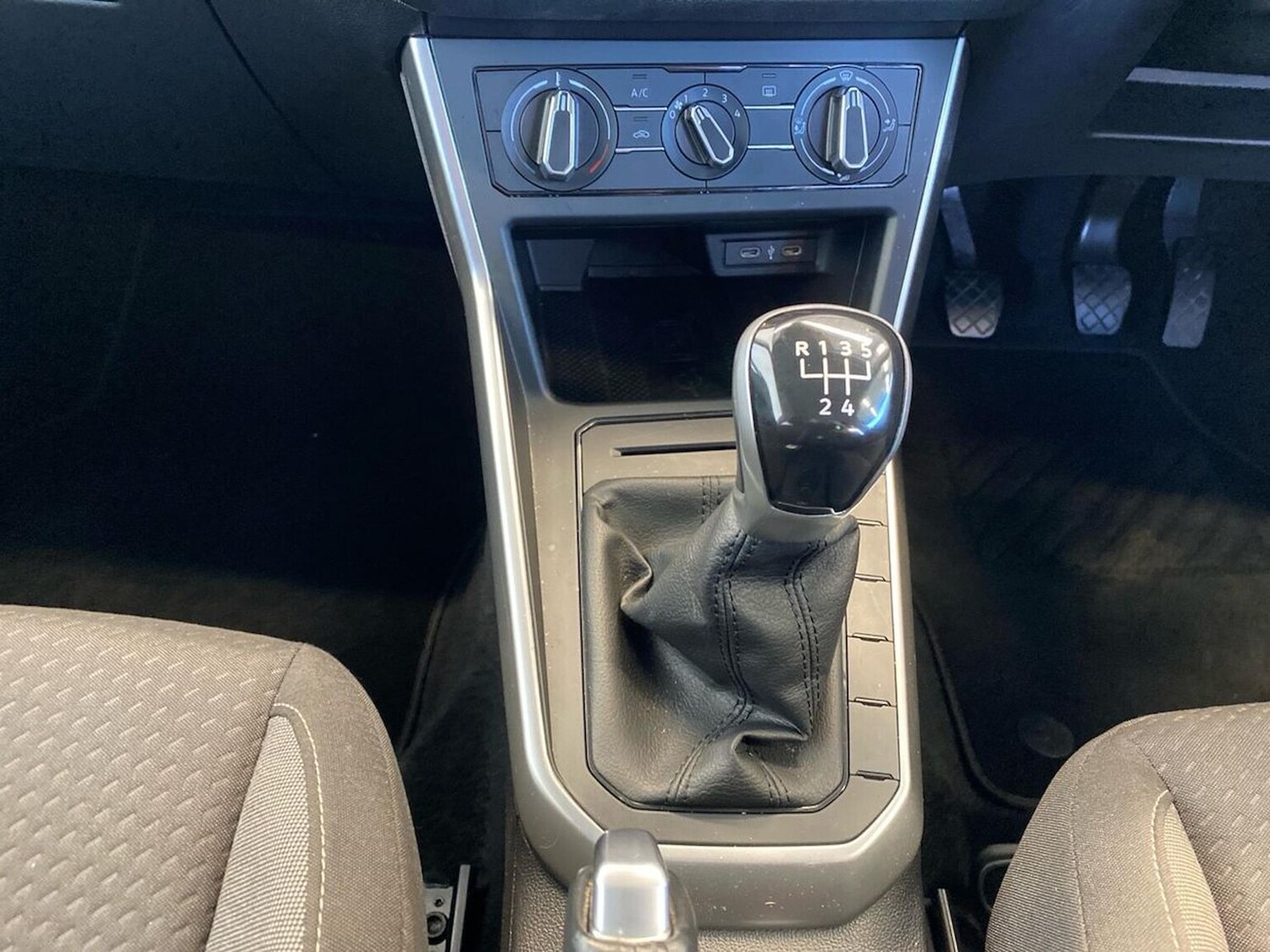 Used Volkswagen Polo 2024 for sale - 77962277: Photo 12