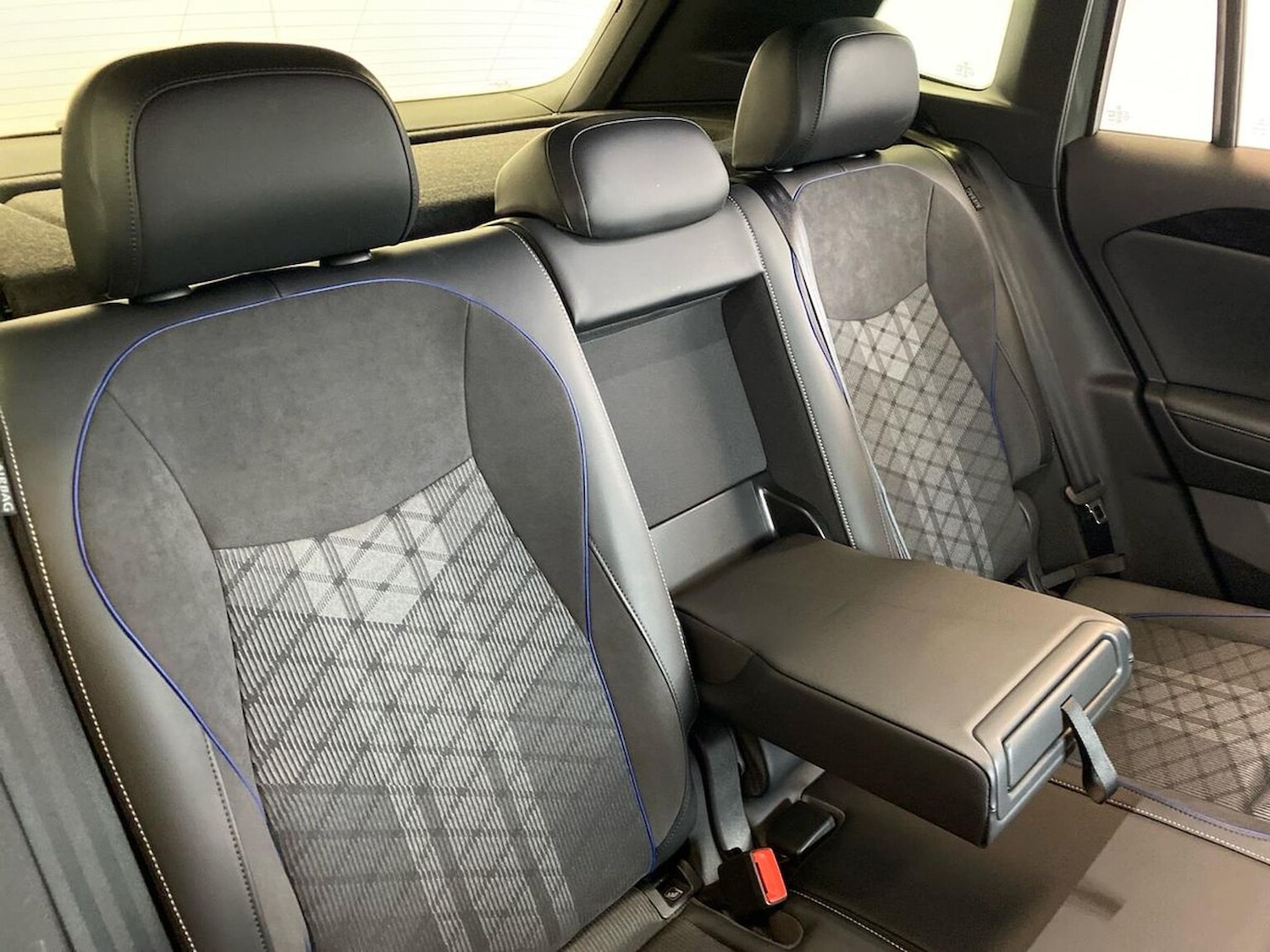 Used Volkswagen Tiguan 2025 for sale - 78121884: Photo 16